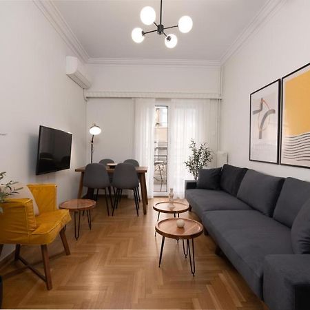 Vibrant Urban Getaway: Charming 2-Bedroom Near Bars, Parks, And Metro Athènes Extérieur photo